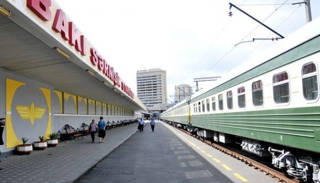 Киев и Баку соединит прямой поезд
