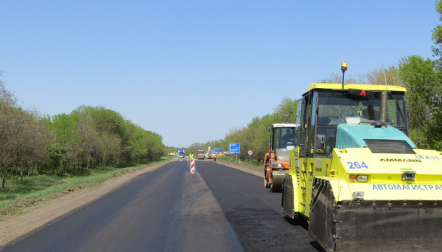Облцентры Украины хотят соединить качественными дорогами