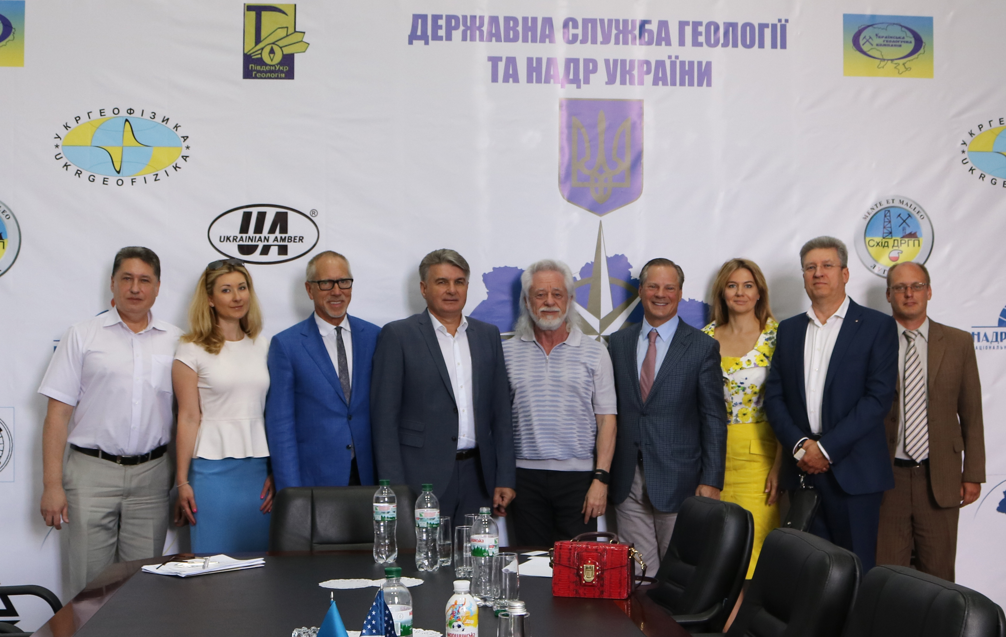 Американські інвестори готові вкласти в надра України 100 мільйонів доларів