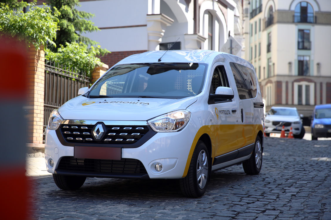 Укрпочта обновила шестую часть своего автопарка
