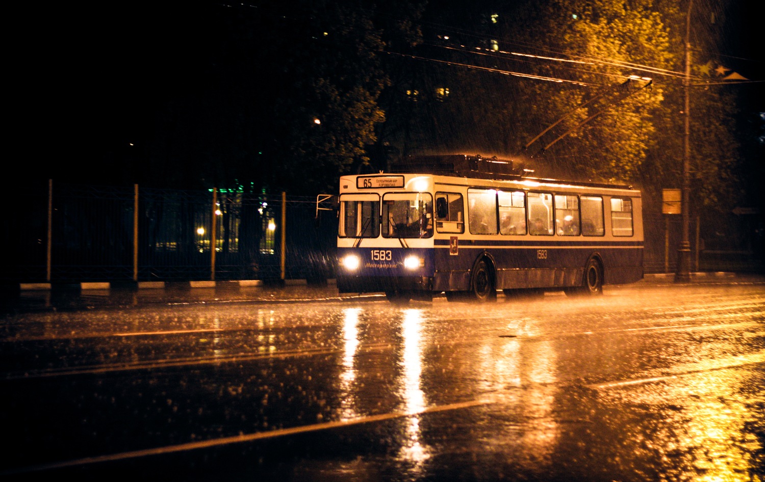 В Киеве запускают новый ночной троллейбус