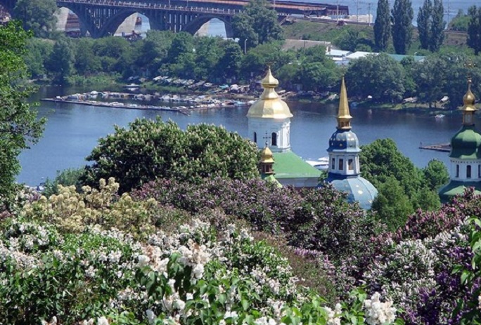 У Києві збільшать кількість зелених насаджень