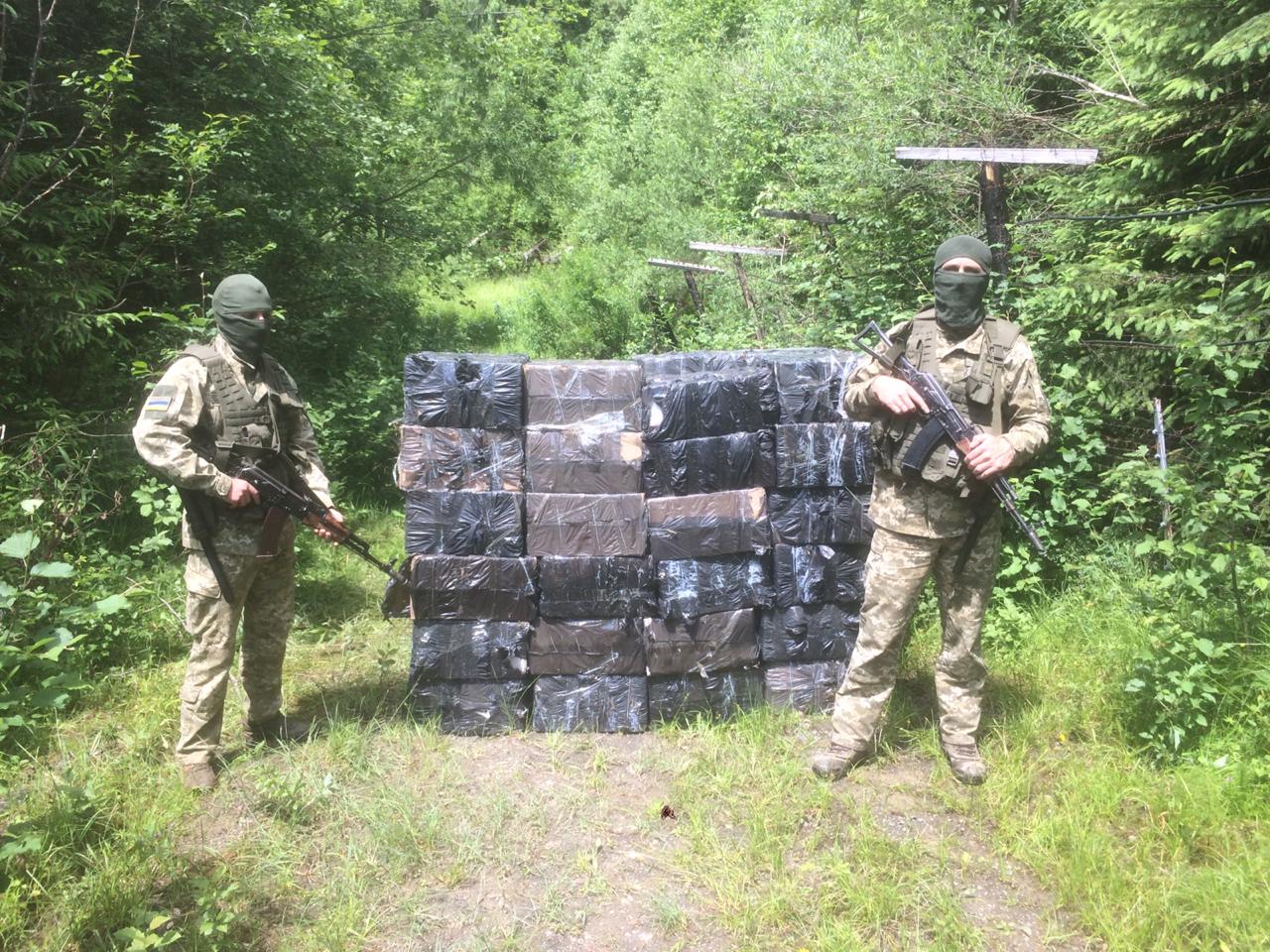 «Тютюновий караван» на понад 1 000 000 гривень зупинено за кілька метрів до держрубежу