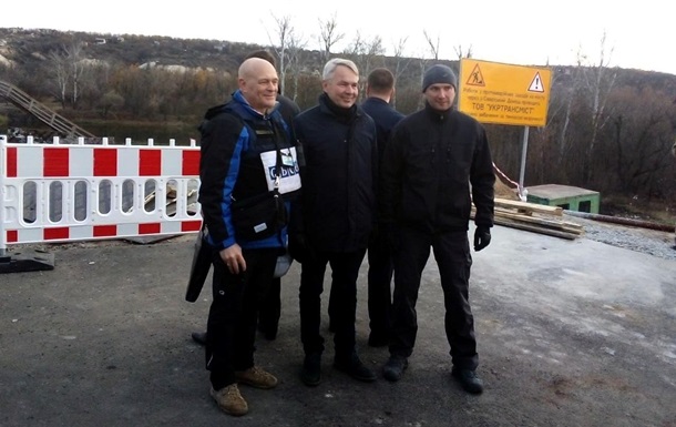 Глава МЗС Фінляндії відвідав ділянку розведення сил у Станиці Луганській