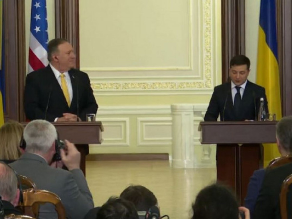 Госсекретарь США заверил Владимира Зеленского в поддержке в борьбе против российской агрессии и стремлении стать членом НАТО и ЕС
