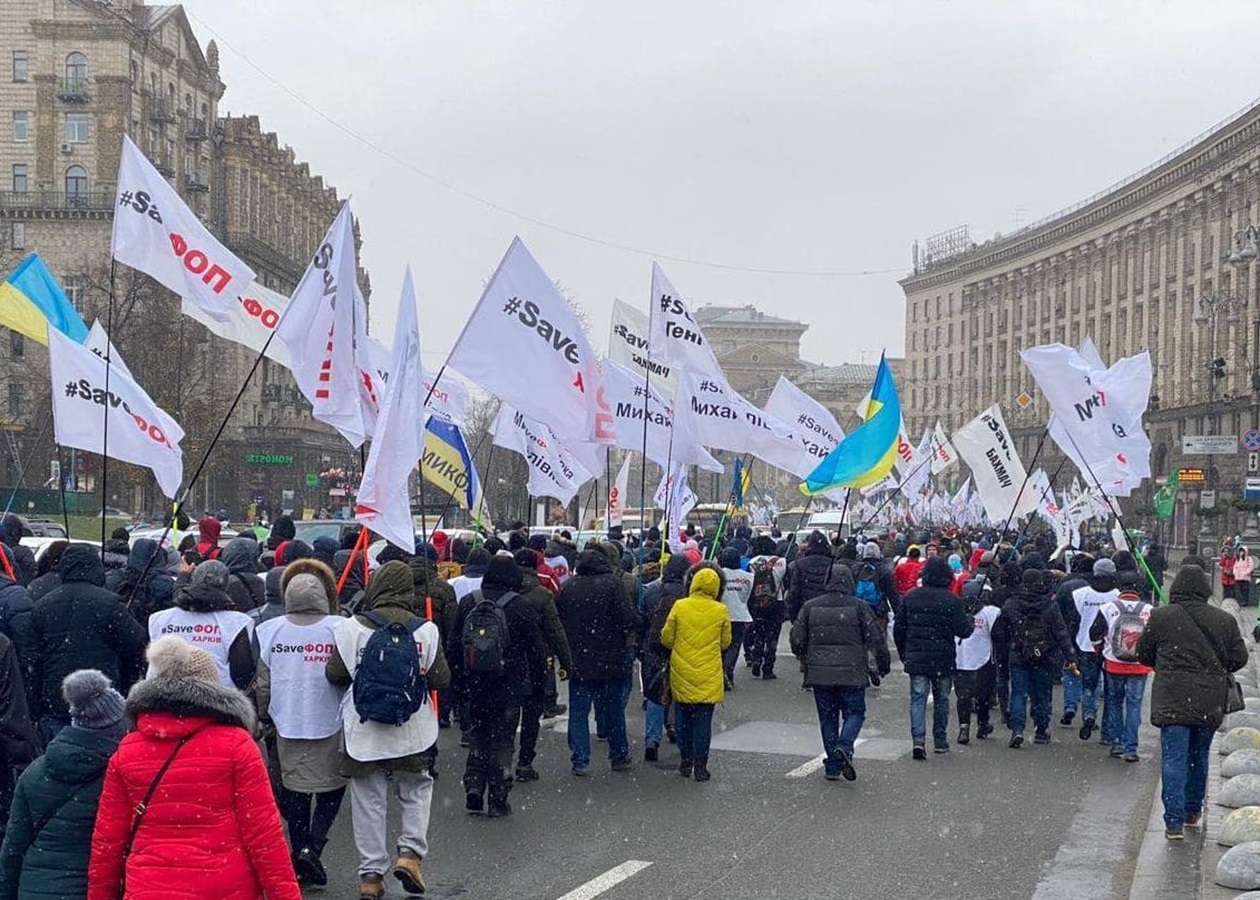Протест ФЛП в Киеве: стычки предпринимателей с правоохранителями и палатки на Майдане