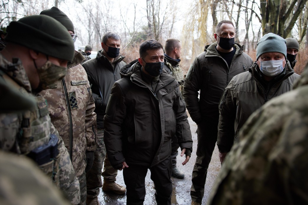 Зеленський показав послам G7 агресію РФ на Донбасі, пов’язав загострення ситуації зі спробою тиску на ТКГ Зеленський показав послам G7 агресію РФ на Донбасі, пов’язав загострення ситуації зі спробою тиску на ТКГ