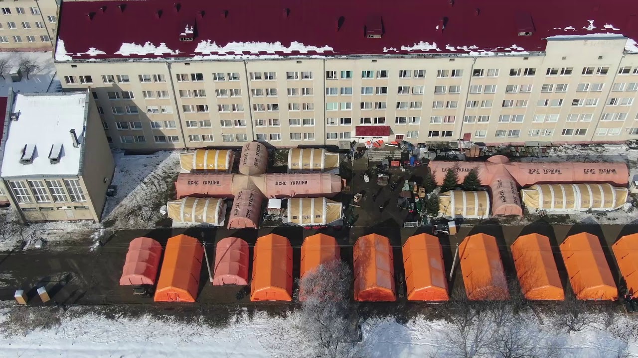 COVID атакует: мобильный госпиталь в Богородчанах уже принимает пациентов