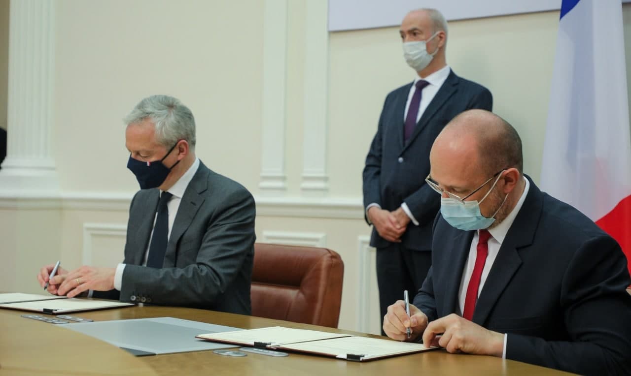 Даєш воду та електровози на 1,3 млрд євро! У чому суть угод України та Франції