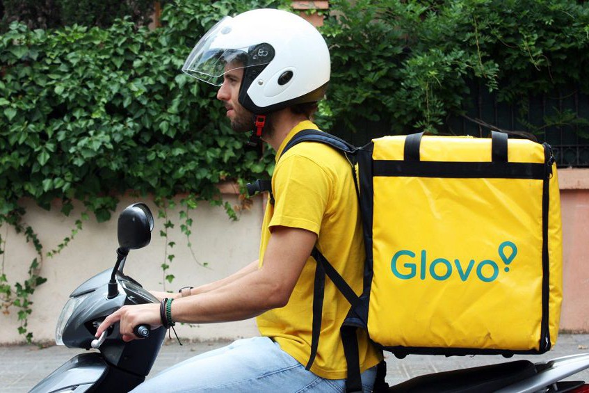 Glovo купила український сервіс доставки Zakaz.ua