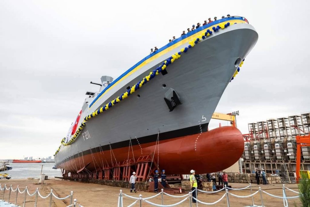 Перший збудований для ВМС України корвет спустили на воду в Туреччині
