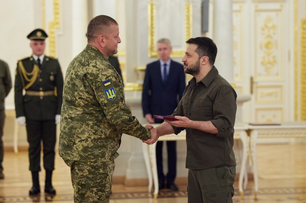 Володимир Зеленський і Валерій Залужний у річницю вторгнення Росії: Україна вистоїть і переможе