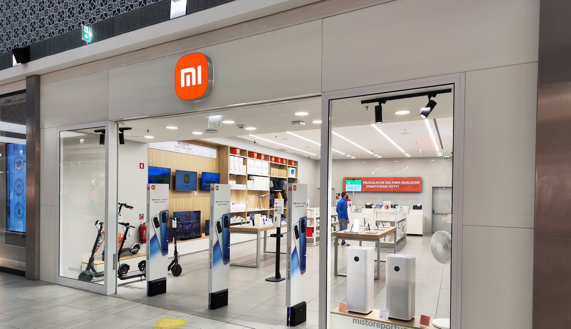 НАЗК внесло Xiaomi до списку міжнародних спонсорів війни