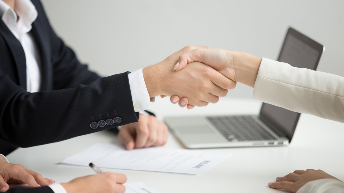 В каких областях Украины больше всего шансов найти работу с высоким заработком