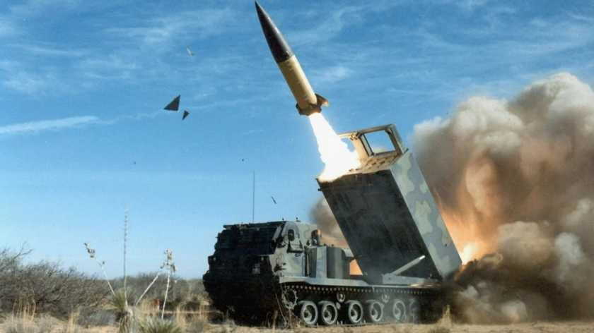 ATACMS предоставят Украине. Джо Байден пообещал Владимиру Зеленскому передать дальнобойные ракеты – NBC News