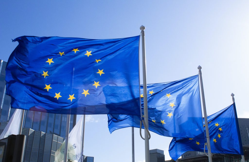 У ЄС підтримали передачу доходів від заморожених російських активів Україні