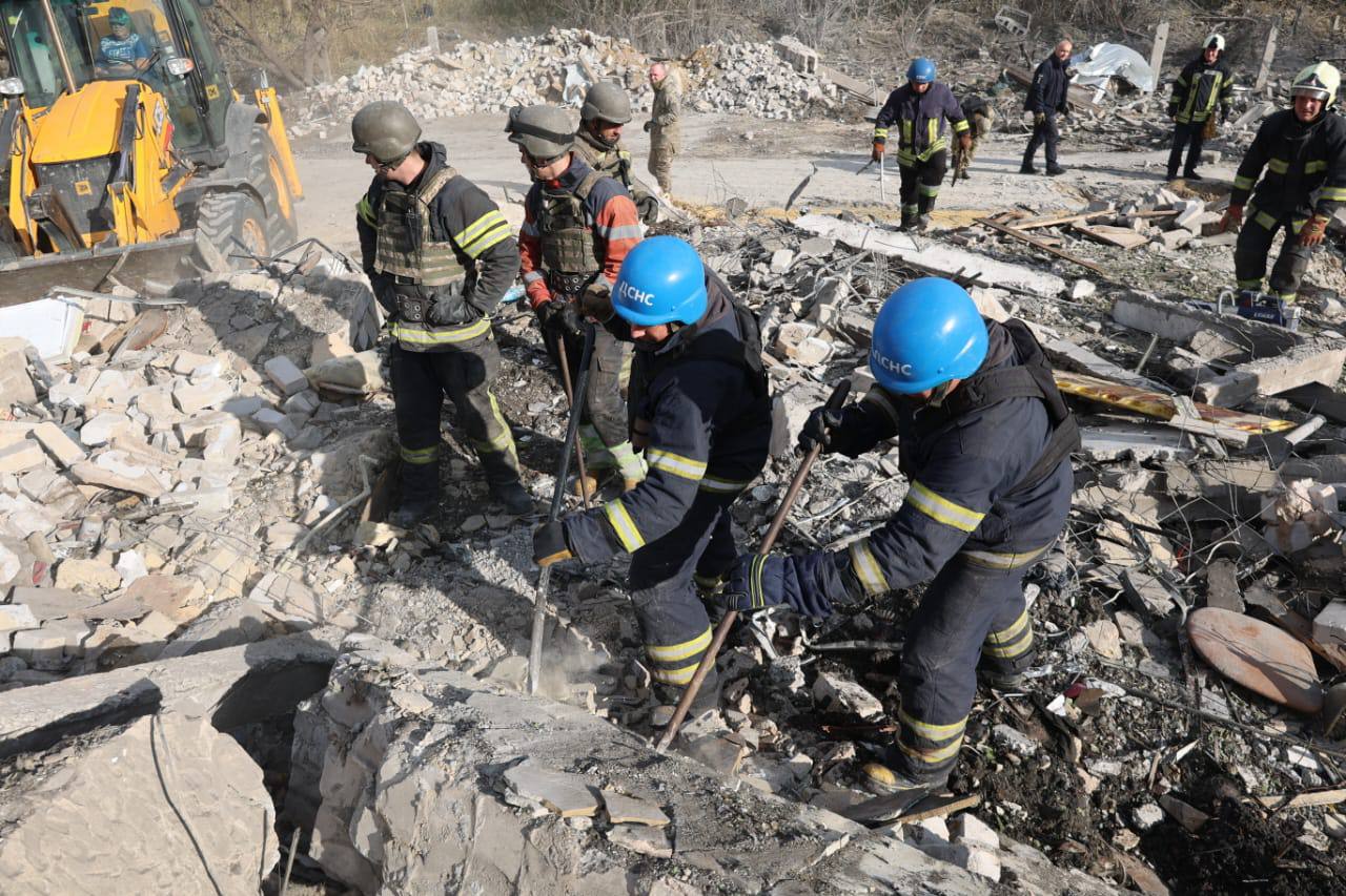 Трагедія в селі Гроза Харківської області. В поліції показали кадри з місця загибелі 50 людей