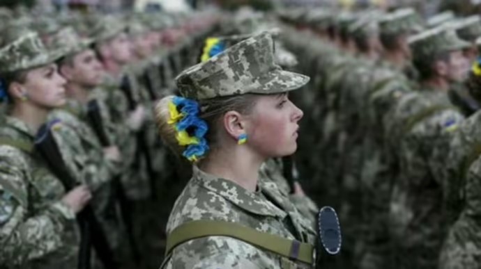 Верховна Рада не планує обмежувати виїзд за кордон жінкам-медикам