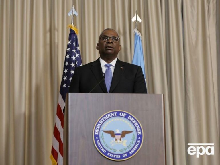Глава Пентагону: Україна впевнено просувається вперед і далі звільняє основні території