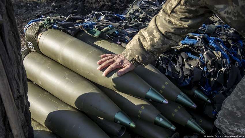 Из запланированного миллиона снарядов Украина получила от Евросоюза 300 000 – Кулеба