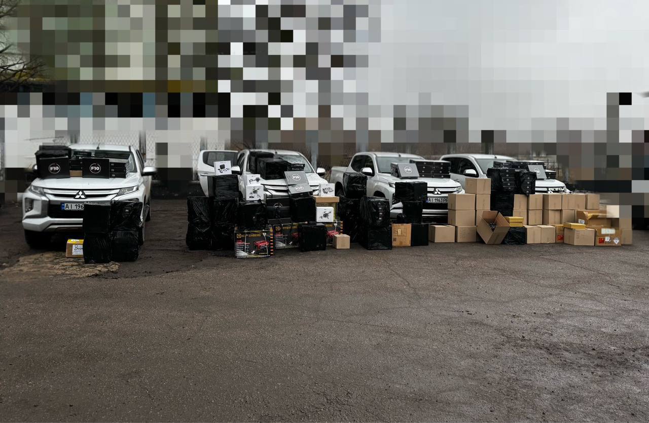 Київська область передала 72 омбр імені Чорних Запорожців 500 дронів і 4 пікапи