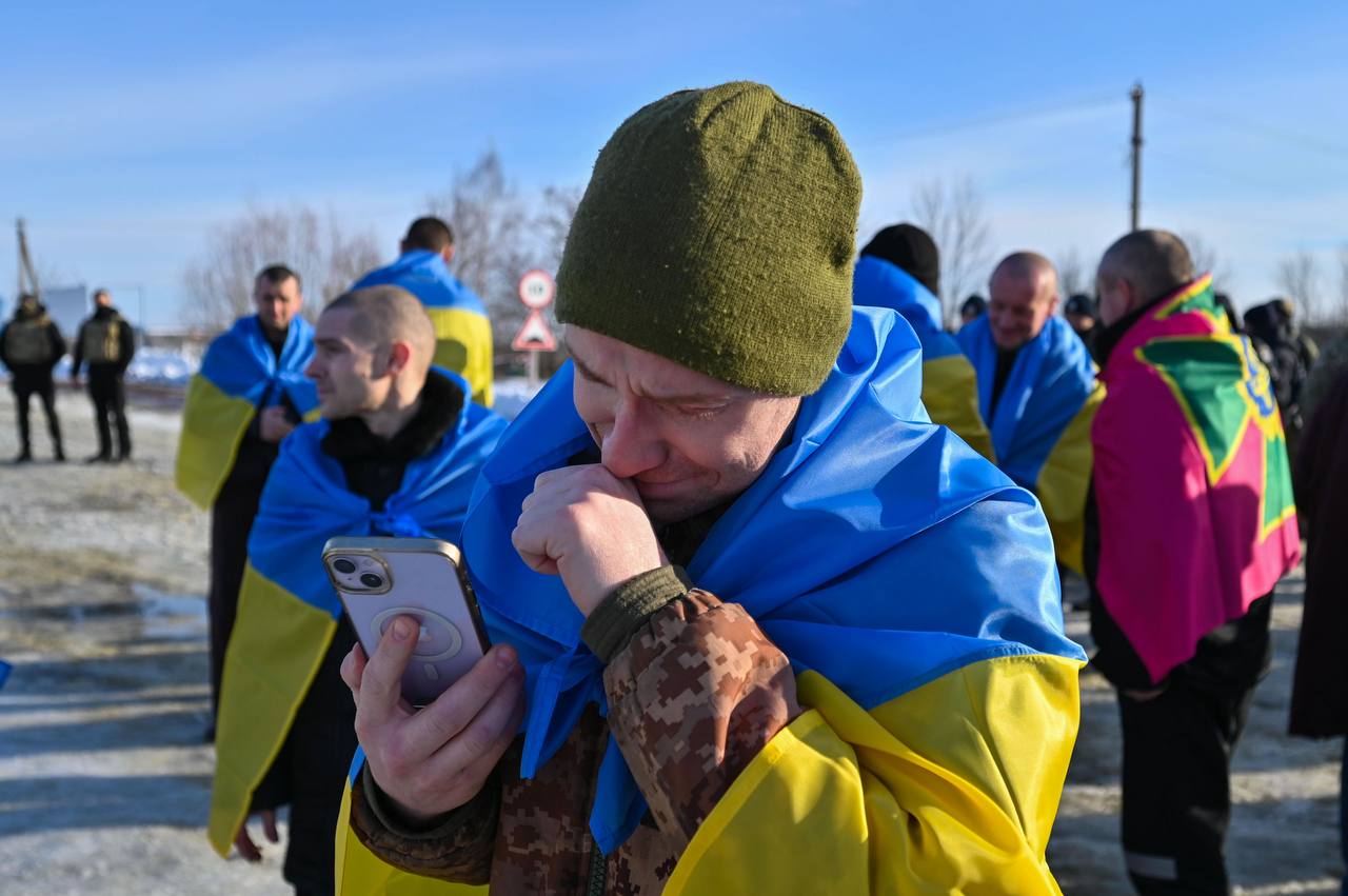 Вирвали 207 українських військових з російського полону. Полонених, яких РФ нібито перевозила у літаку ІЛ-76, під час сьогоднішнього обміну не було – ГУР