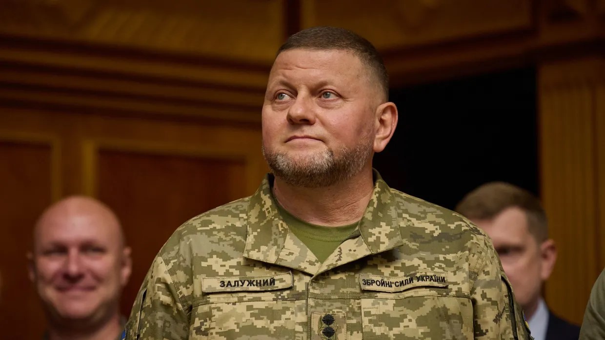 Залужный и Буданов получат звезду Героя Украины — Зеленский подписал указы