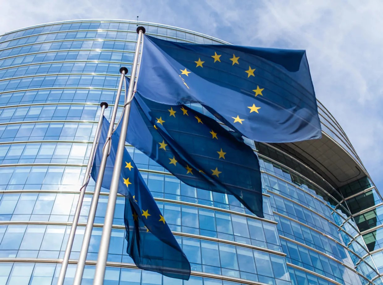 Еврокомиссия выделила 75 млн евро на гуманитарную поддержку украинцев Еврокомиссия выделила 75 млн евро на гуманитарную поддержку украинцев