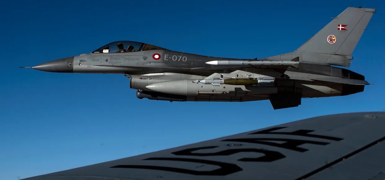 Обучение на F-16. ВСУ: Летчики уже отрабатывают удары по воздушным и наземным целям Обучение на F-16. ВСУ: Летчики уже отрабатывают удары по воздушным и наземным целям
