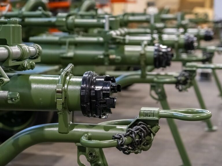 «Українська бронетехніка» зможе збільшити виробництво оборонної продукції в рази, але заявляє про необхідність довгострокових контрактів (ВІДЕО)