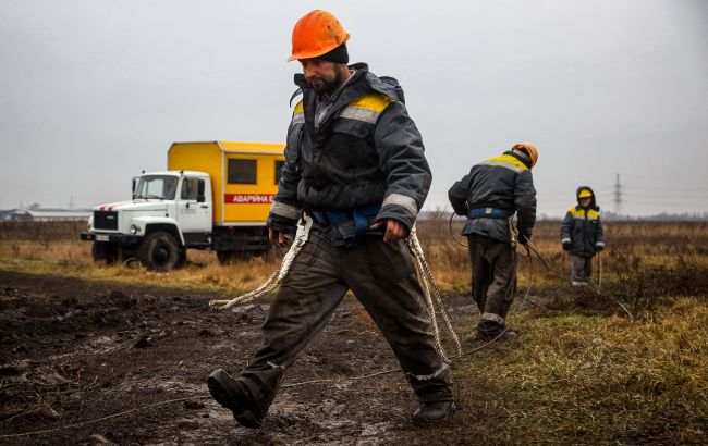 По всей Украине сегодня могут ввести графики отключения света: названо пиковое время