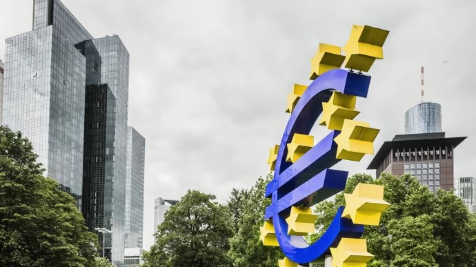 Україна отримає 2,5 млрд євро від заморожених активів РФ наступного тижня – Боррель