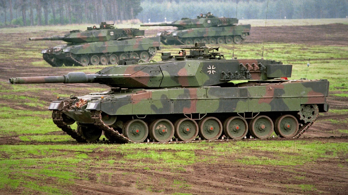 Германия передала Украине более 20 танков Leopard, другую технику, снаряды и разведывательные беспилотники