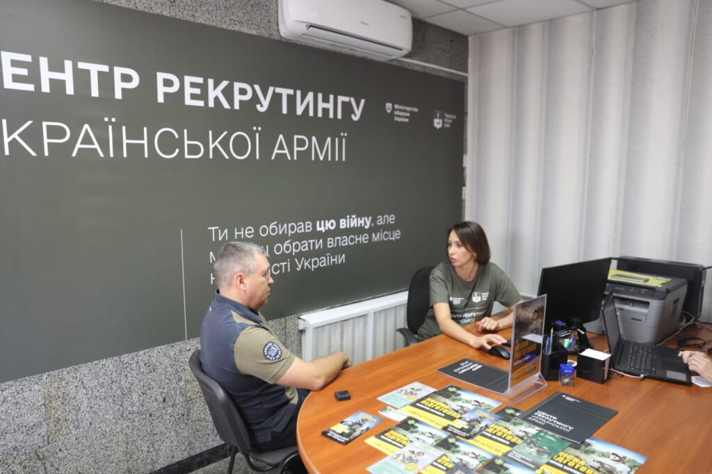 Каждый месяц в Силы обороны Украины рекрутируются в среднем 6,5 тысячи добровольцев — Минобороны