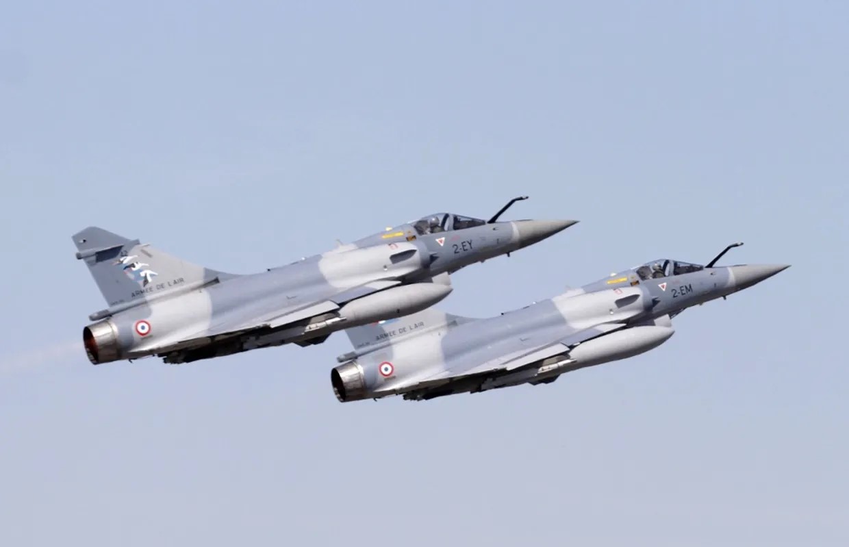 Франція передасть Україні оновлені винищувачі Mirage 2000 у першій половині 2025 року Франція передасть Україні оновлені винищувачі Mirage 2000 у першій половині 2025 року