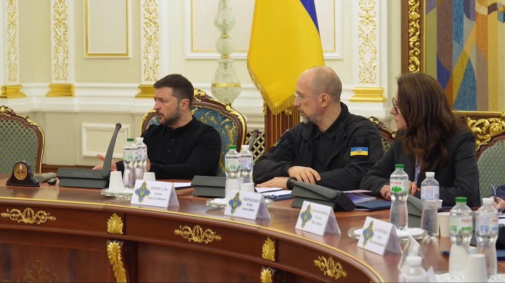 «Відповідальність має бути персональною»: Володимир Зеленський провів засідання РНБО щодо МСЕК та озвучив резонансні рішення «Відповідальність має бути персональною»: Володимир Зеленський провів засідання РНБО щодо МСЕК та озвучив резонансні рішення