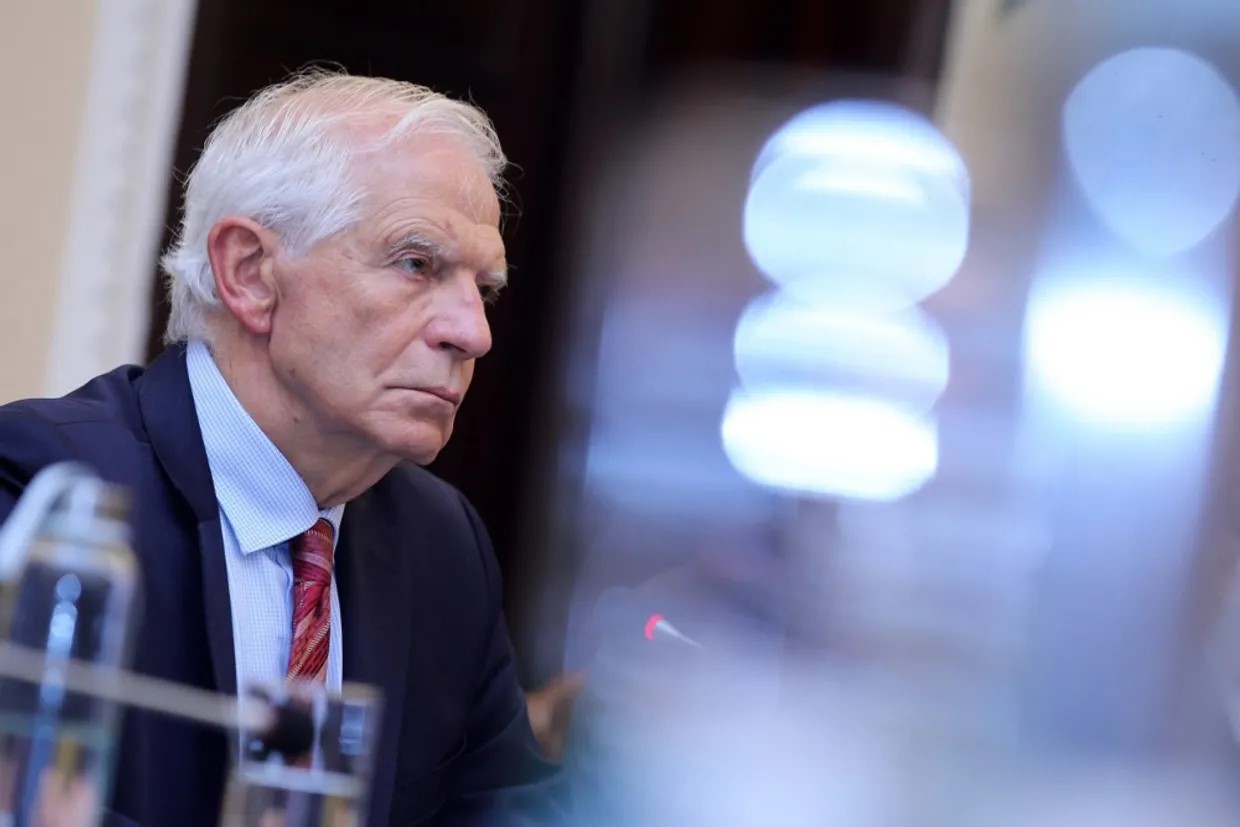 Евросоюз передал Украине более 980 000 артснарядов из обещанного миллиона — Жозеп Боррель