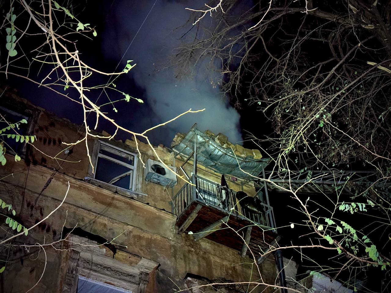 Російський терор Одеси: від обстрілу міста постраждали люди, пошкоджені дві школи і три дитсадки, пам’ятка архітектури в охоронній зоні ЮНЕСКО Російський терор Одеси: від обстрілу міста постраждали люди, пошкоджені дві школи і три дитсадки, пам’ятка архітектури в охоронній зоні ЮНЕСКО