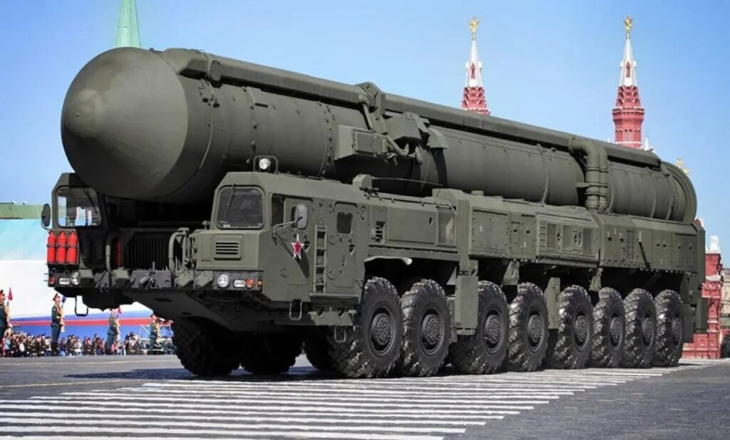 Россия атаковала Днепр межконтинентальной ракетой: есть повреждения и раненые