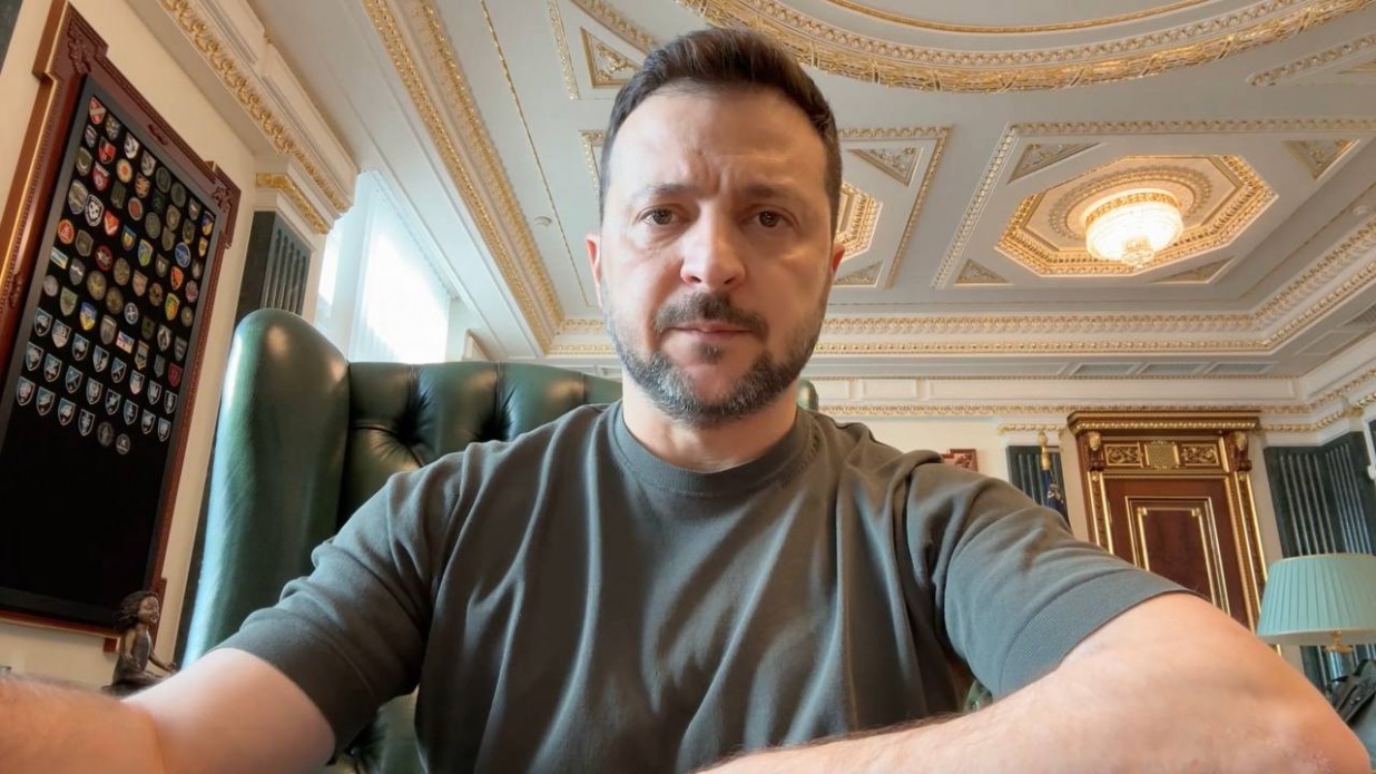 Цитата дня: Ми обовʼязково продовжимо завдавати ударів по російських військових обʼєктах – дронами і ракетами, і все більше українськими