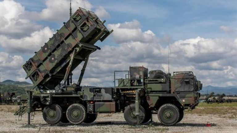 Германия передала Украине новый пакет вооружения: IRIS-T, Patriot, танки и прочее Германия передала Украине новый пакет вооружения: IRIS-T, Patriot, танки и прочее