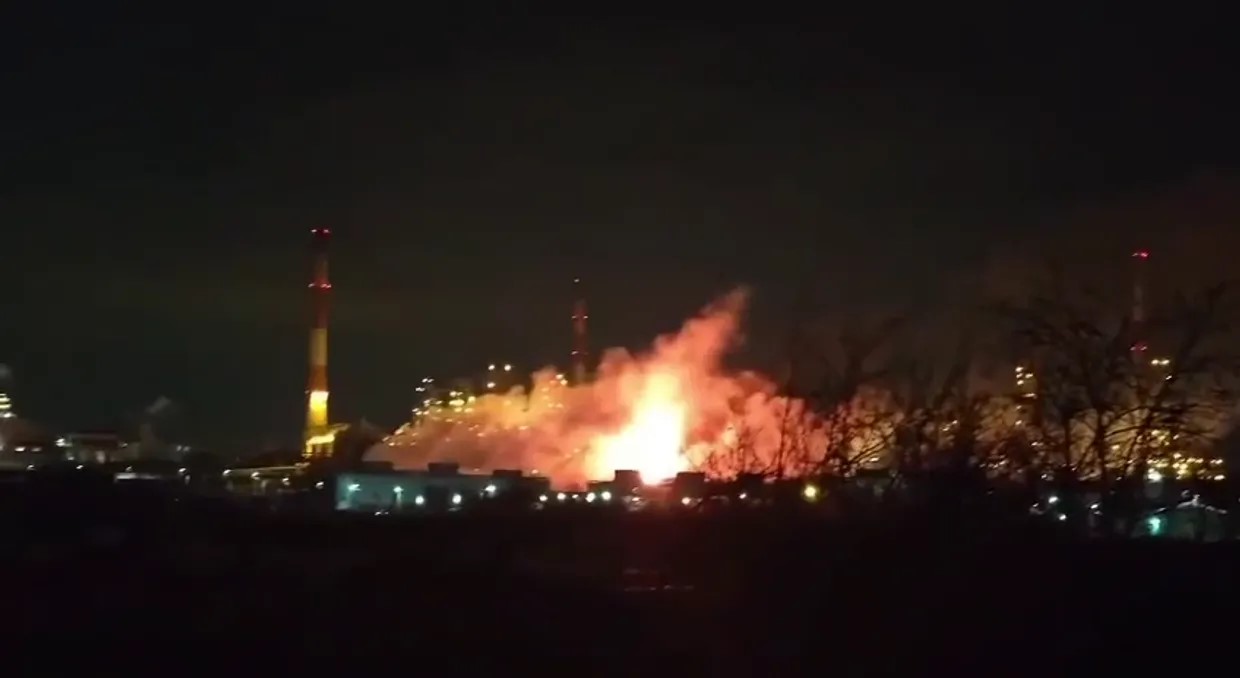 ВСУ второй раз ударили по аэродрому «Энгельс-2», уничтожили цистерны с топливом для Ту-160