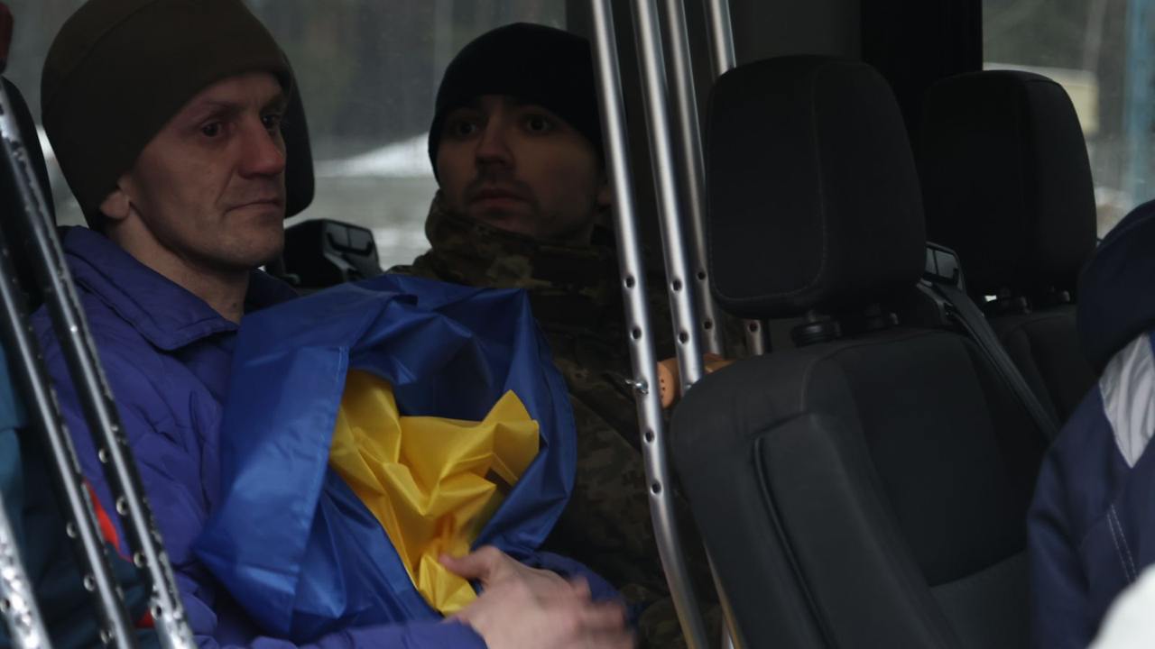 До України повернули з рф ще 25 полонених (ФОТО)