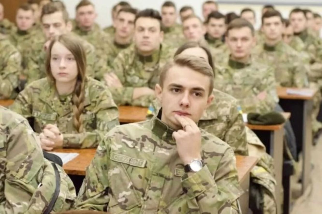 Студенти, які не складуть іспит з військової підготовки, не зможуть продовжити навчання — Міноборони