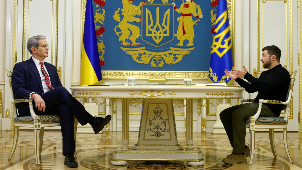 Володимир Зеленський не підписав угоду зі США щодо рідкісноземельних металів – CNN