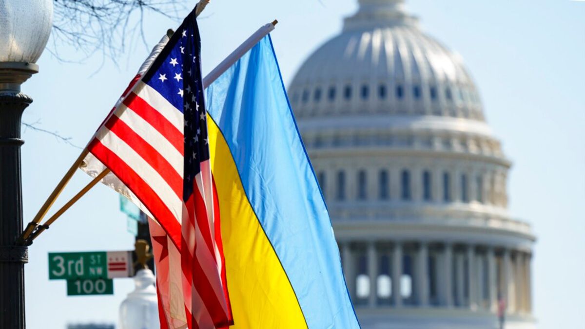 Вашингтон продовжує ділитися з Києвом деякими розвідданими, — CNN Вашингтон продовжує ділитися з Києвом деякими розвідданими, — CNN