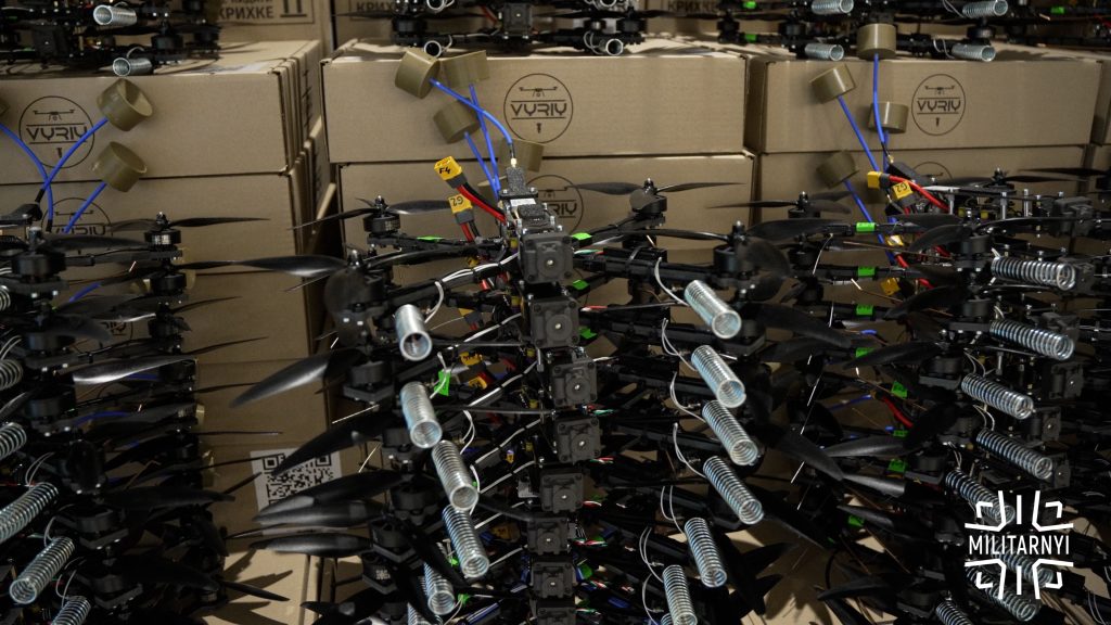 Компанія Vyriy Drone вперше випустила 1000 FPV-дронів повністю українського виробництва