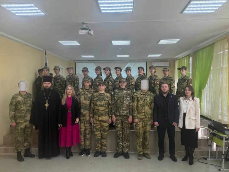 В Бердянську окупанти змушують школярів складати присягу російській армії