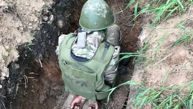 Несподіваний полонений: українські бійці захопили африканського найманця на службі у ворога Несподіваний полонений: українські бійці захопили африканського найманця на службі у ворога