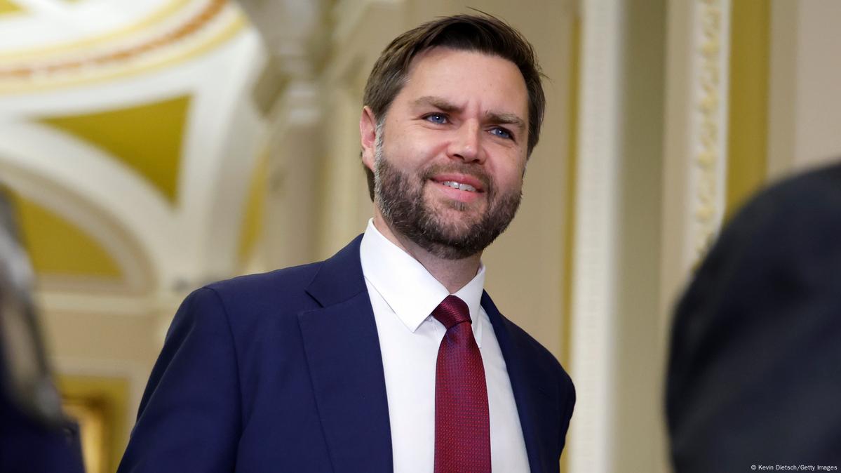 США продолжают поддержку мирного процесса: Вэнс заявил о еще 100 днях на переговоры Украины с Россией